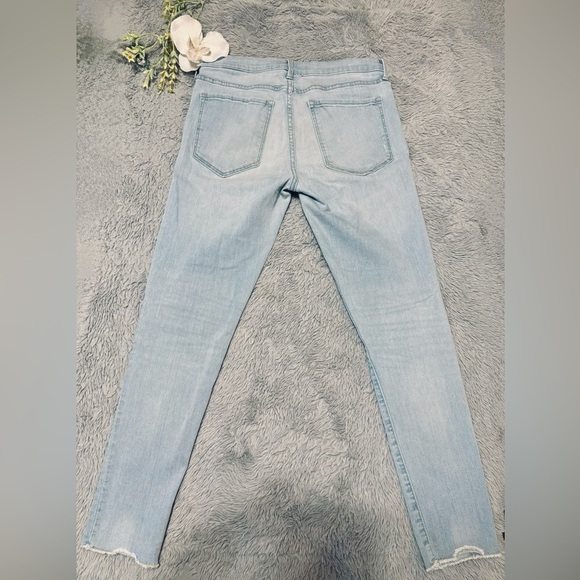 Banana Republic Skinny Ankle Ripped Jeans - Picture 7 of 9